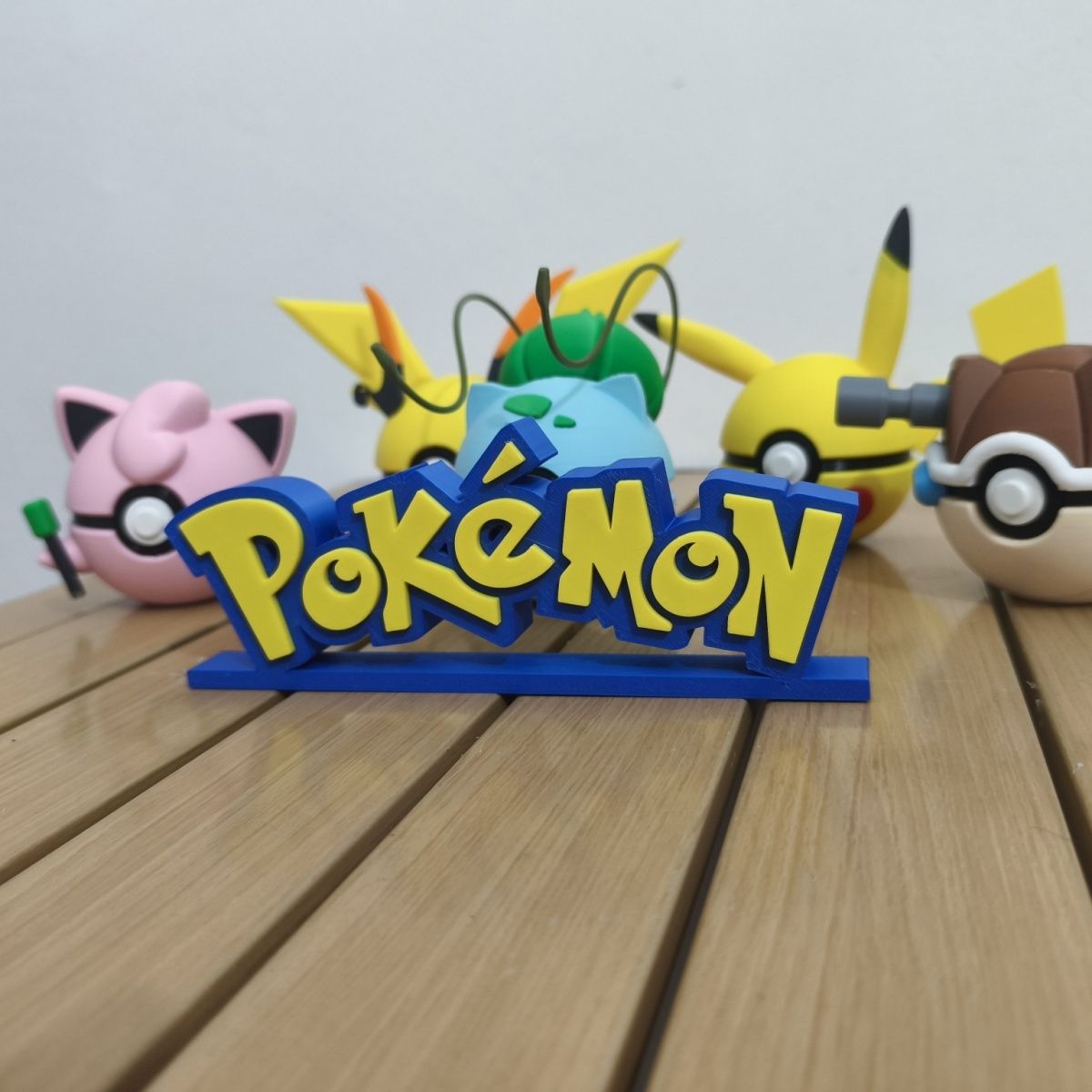 Anime Cosplay Pokemon - ポケモン スタンドフィギュア ロゴディスプレイ 新型フィギュア アニメグッズ コレクタブル